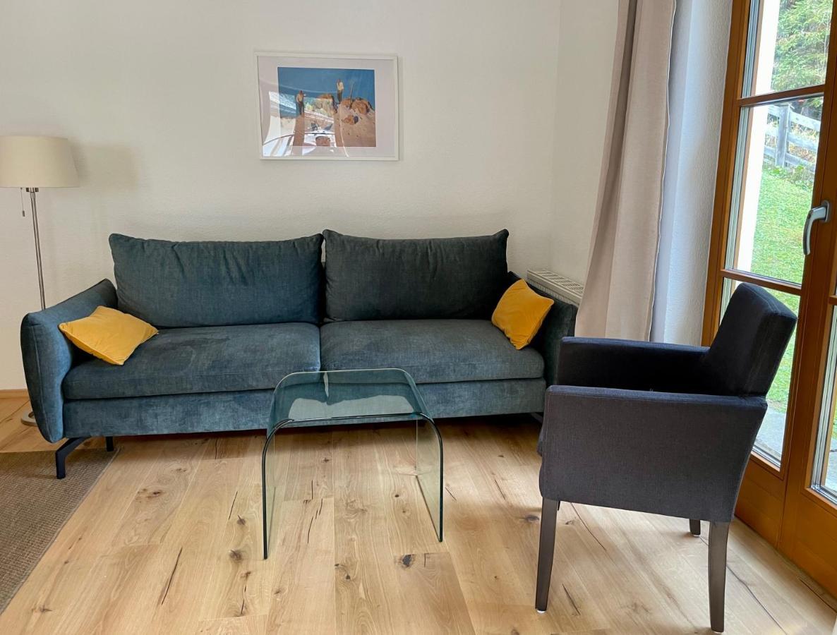 S Lois Schoenes Apartment Im كاونرتال المظهر الخارجي الصورة