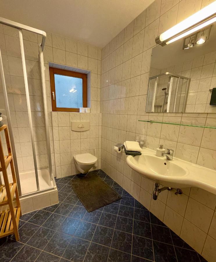 S Lois Schoenes Apartment Im كاونرتال المظهر الخارجي الصورة